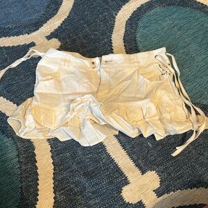 Edikted Mini White Ruffle Skirt never won before new w tag